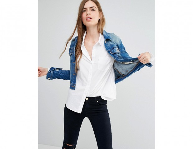 Giacca di jeans con strappi