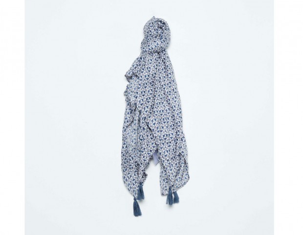 Foulard con pon pon