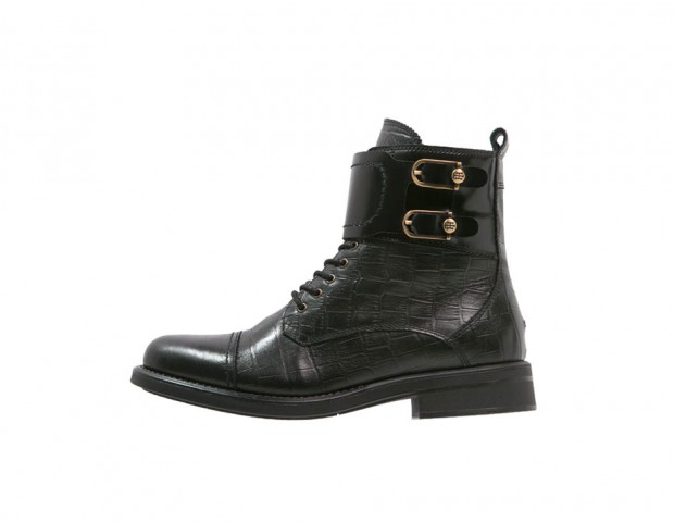 Stivaletto stringato effetto cocco