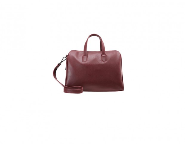 In pelle bordeaux