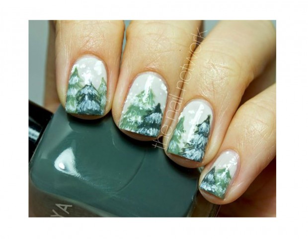 Una foresta realistica, tutta imbiancata. Photo credits: @thenailnetwork Pinterest