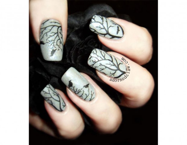 Dedicata a tutte le amanti di Edgar Allan Poe. Photo credits: @adornedclaw.com Pinterest