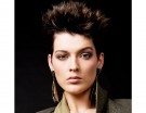 Capelli corti manlike