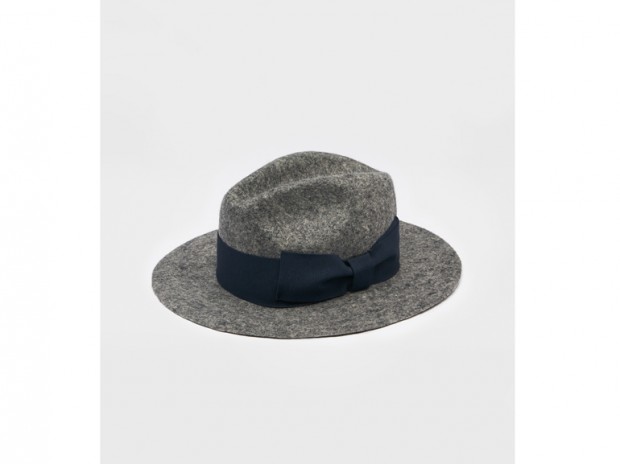 Fedora in feltro grigio