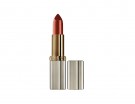 Sublima il look con un rossetto super natalizio