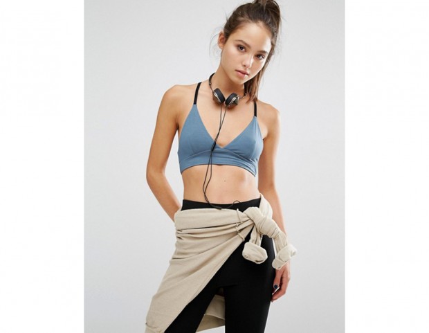 Reggiseno sportivo con spalline incrociate