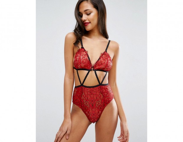 Body in pizzo rosso