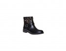 Biker in pelle e pizzo