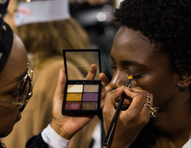 I colori in crema usati sugli occhi permettono di ottenere un make up naturale e veloce da realizzare. Photo credit: Francesca Merlo
