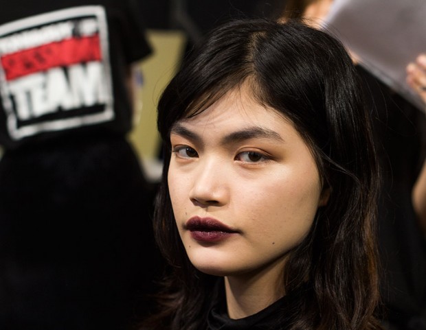Terry Barber di MAC Cosmetics ha voluto esaltare la bellezza individuale delle modelle. Photo credit: Francesca Merlo
