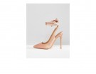 Pumps nude con nastro in raso