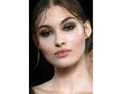 Smokey eyes classico realizzato sulla modella Grace Elizabeth per la sfilata di Alberta Ferretti.