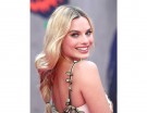 Treccia morbida che inizia nella parte finale per Margot Robbie. (Photo credits: Getty Images)