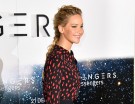 Per la presentazione di Passengers, Jennifer Lawrence ha scelto di intrecciare le lunghe extension. (Photo credits: Getty Images)