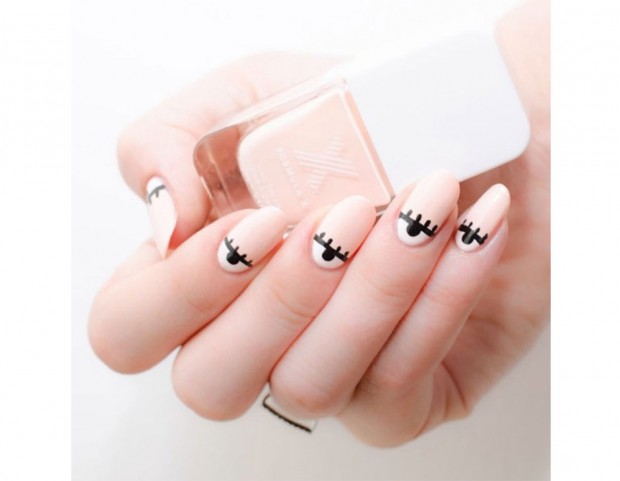 Occhietti su unghie nude. Photo credit: Instaram @formulaxnail