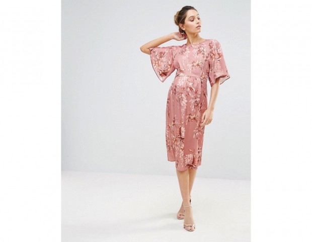 Abito a kimono dalla fantasia floreale Abito a kimono dalla fantasia floreale