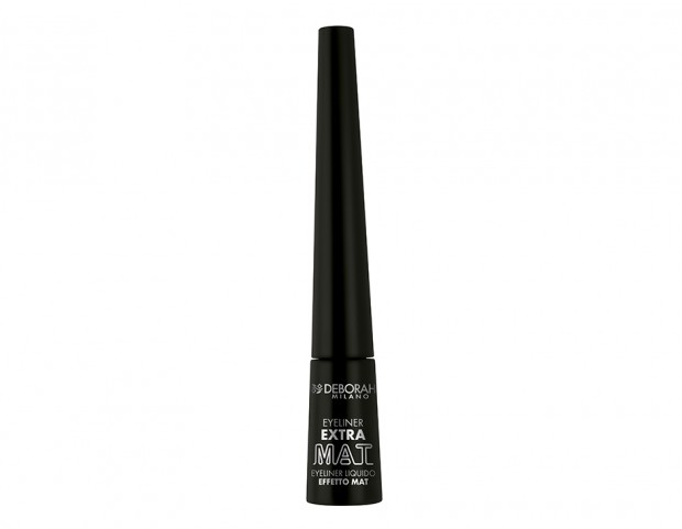 Eyeliner dal finish opaco e trendy