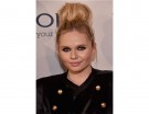 Crocchia alta e dal volume maxi per Alli Simpson.  (Photo credit: Getty Images)