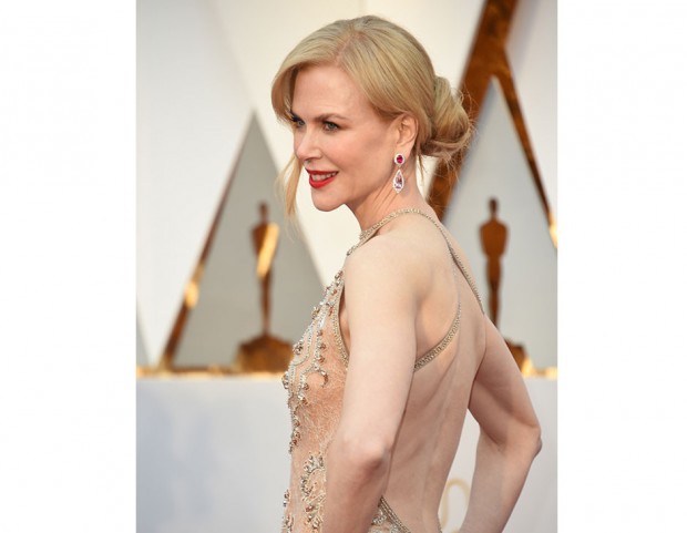 Nicole Kidman ha scelto uno chignon morbido, con crocchia bassa.  (Photo credit: Getty Images)