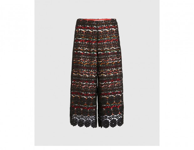 Culotte pants in macramé