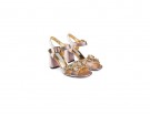 Sandali metallizzati con strass