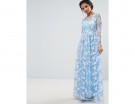 Longdress con applicazioni in pizzo 3D