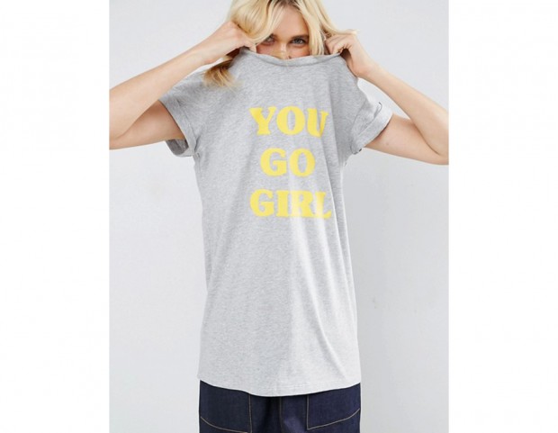 T-shirt con scritta T-shirt con scritta