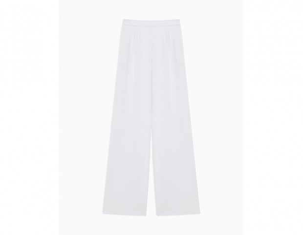 Pantaloni bianchi dal taglio ampio