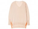 Pull con maxi scollatura a V e spacchi laterali,