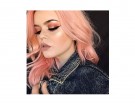 I capelli peach blonde possono assumere sfumature neon. (Photo credit: Pinterest Lather & Frisk)