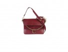 In pelle burgundy con dettagli gold