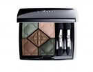 Una palette dai toni eleganti e satinati
