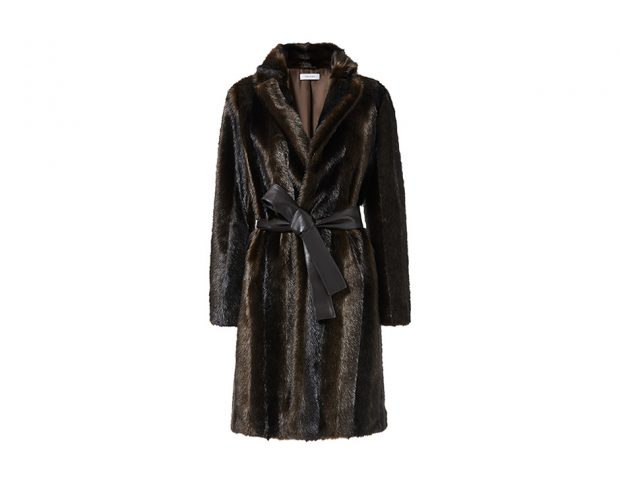 Cappotto effetto visone con cintura in vita