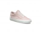 In pelle rosa pastello