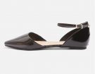 Ballerine in vernice con cinturino