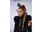 Treccia laterale a spina di pesce per Janet Jackson. (Photo credit: Getty Images)