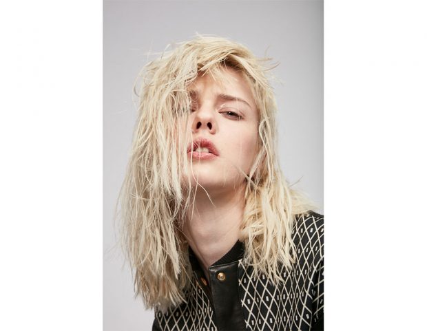 Long bob texturizzato a effetto wet. (Photo credit: Toni & Guy)