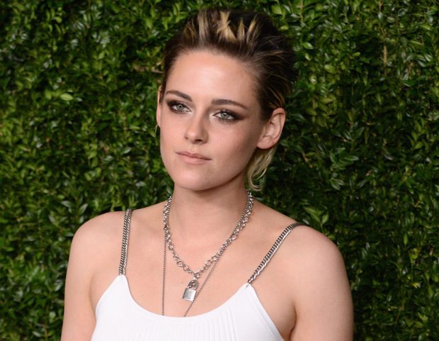 Smokey eyes rame e nero per Kristen Stewart. (Photo credit: Getty Images)
