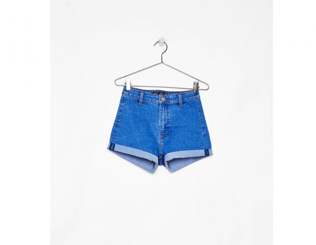 Shorts denim a vita alta con risvolto