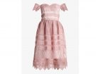 Abito in pizzo rosa con spalline alla Bardot