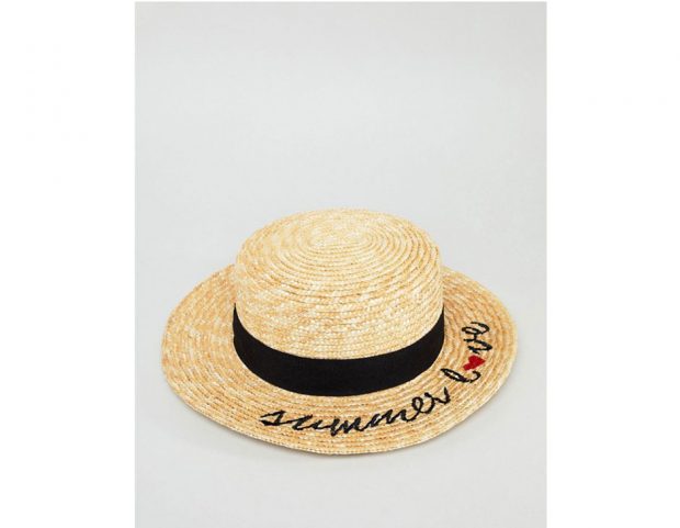 Cappello di paglia con scritta “Summer Love”