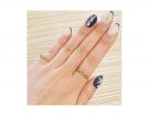Nail art marina astratta. (Photo credit: instagram @halqa)