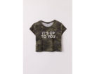 T-shirt crop mimetica