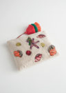 Clutch con conchiglie ricamate