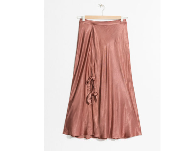 Gonna in raso con fiocchi Gonna in raso con fiocchi