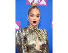 Il top knot di Jasmine Sanders.  Photo credit: Getty Images