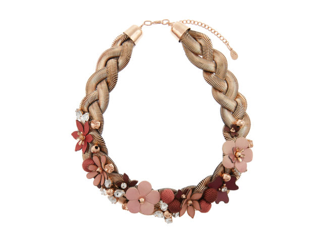 Collana con fiori Collana con fiori