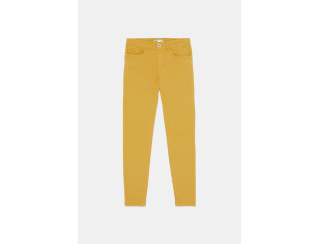 Pantaloni a sigaretta