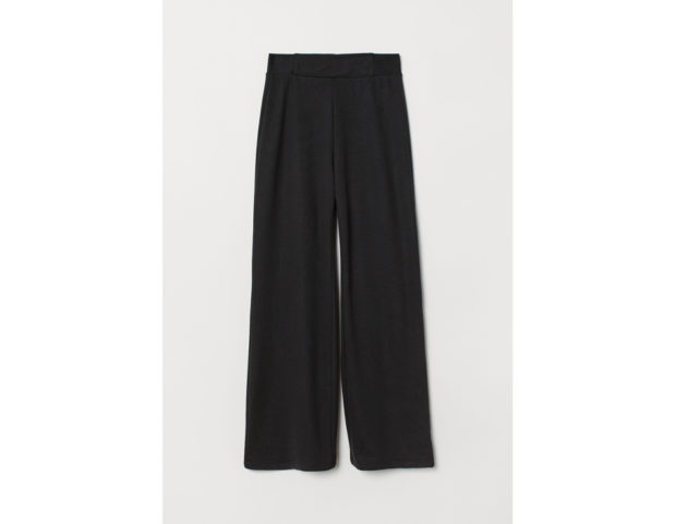 Pantaloni ampi