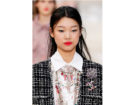 Il rossetto fucsia caldo con una punta di rosso da Chanel.